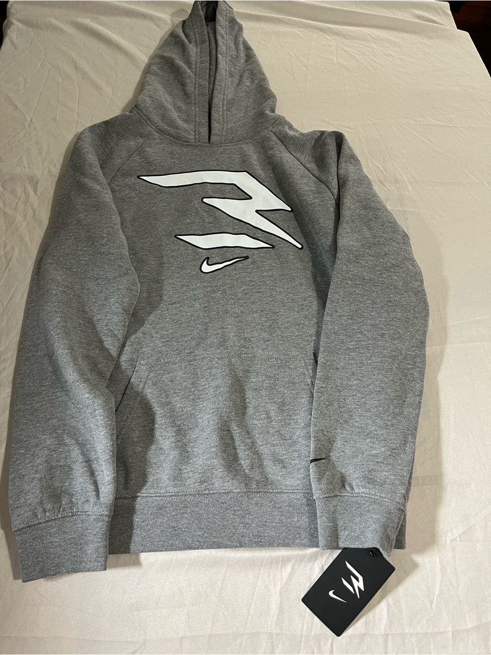 Nike Kids Gray Hoodie with White Graphic Boys Size Large 14/16 NWT
